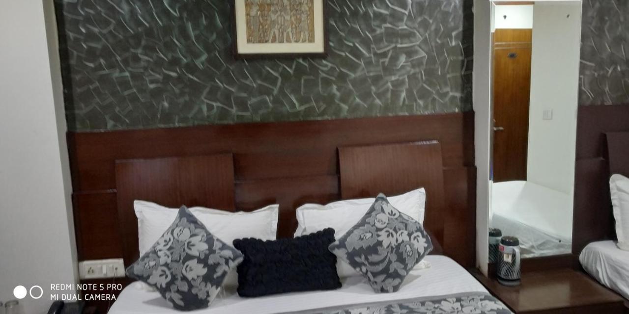Adb Rooms Udhav Palace Νέο Δελχί Εξωτερικό φωτογραφία