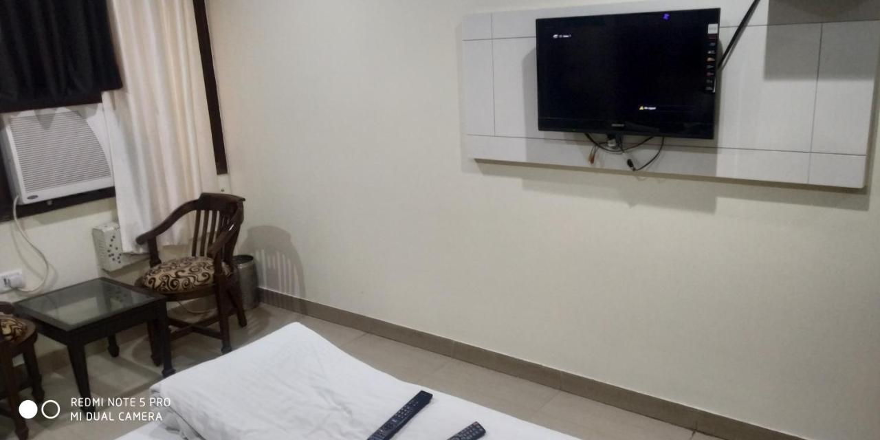 Adb Rooms Udhav Palace Νέο Δελχί Εξωτερικό φωτογραφία