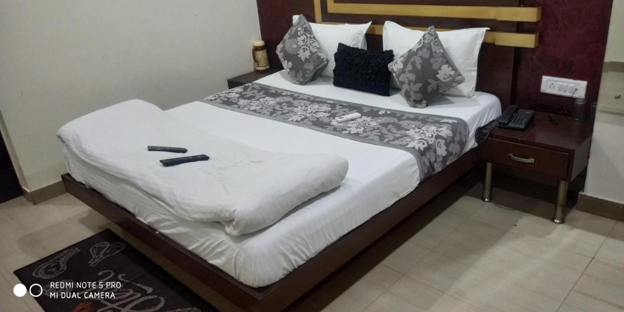 Adb Rooms Udhav Palace Νέο Δελχί Εξωτερικό φωτογραφία