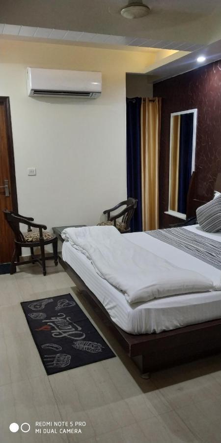 Adb Rooms Udhav Palace Νέο Δελχί Εξωτερικό φωτογραφία