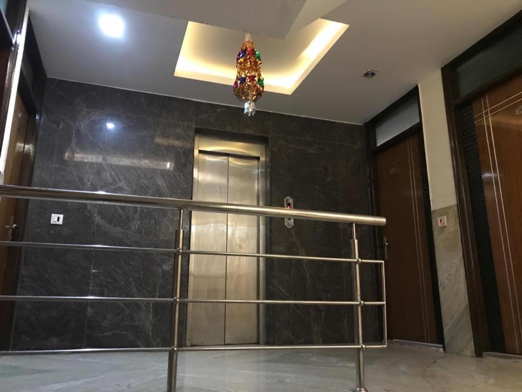 Adb Rooms Udhav Palace Νέο Δελχί Εξωτερικό φωτογραφία