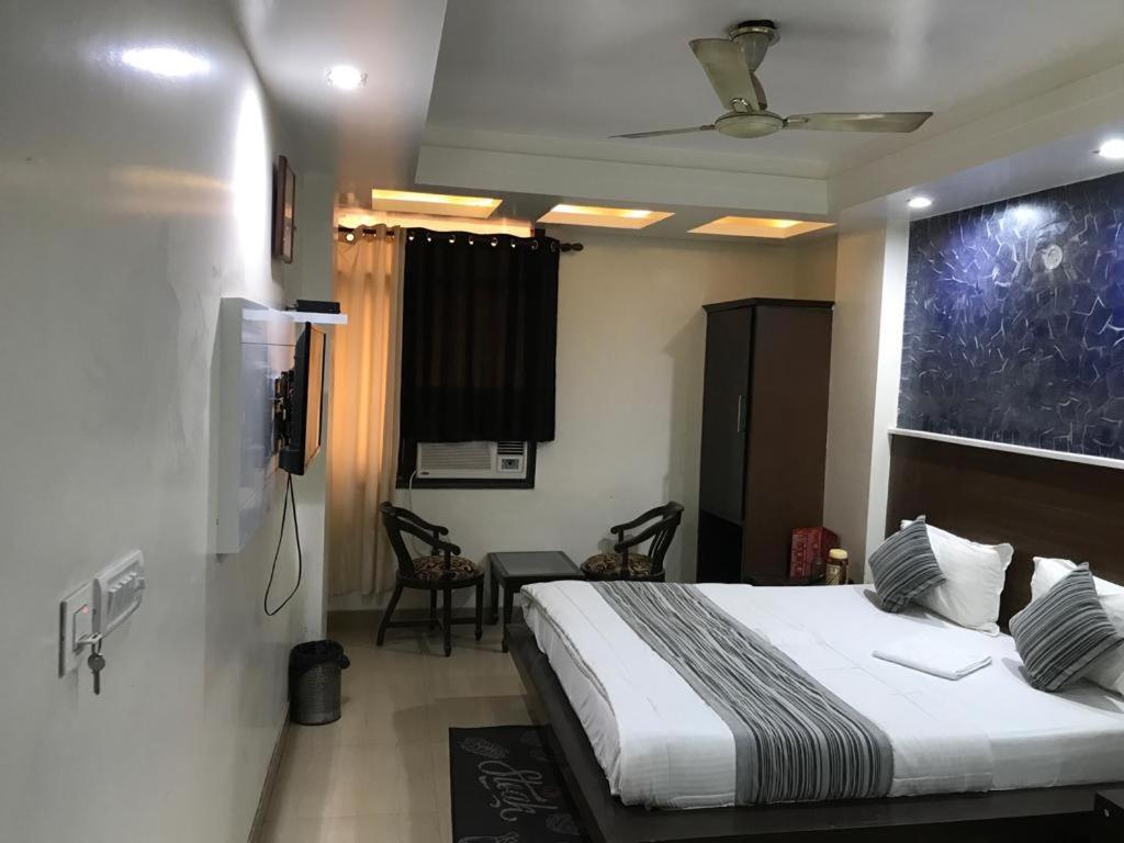 Adb Rooms Udhav Palace Νέο Δελχί Εξωτερικό φωτογραφία